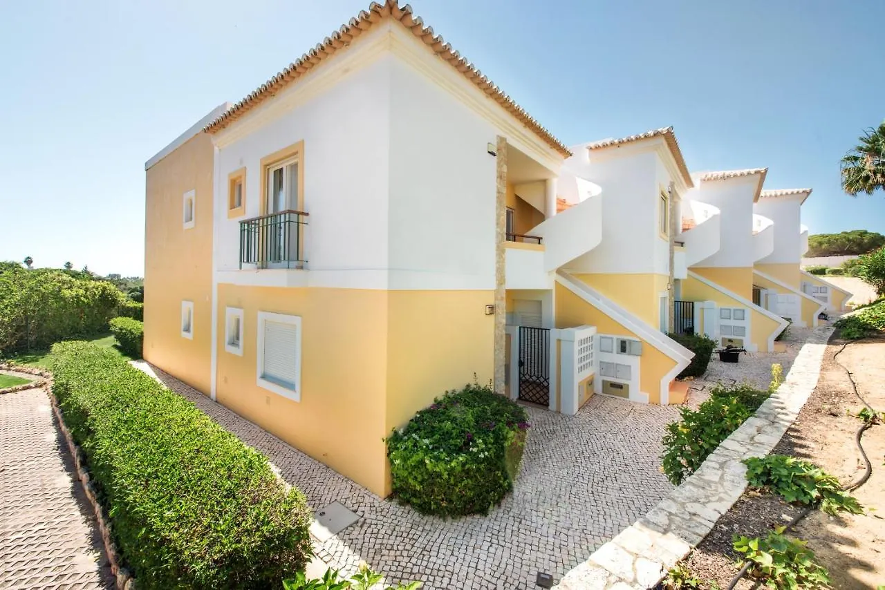 Luxurious First Floor Apartment Sleeps 4 Carvoeiro  0*, Carvoeiro (Lagoa)