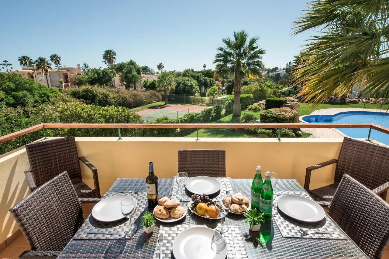 Luxurious First Floor Apartment Sleeps 4 Carvoeiro  Carvoeiro (Lagoa)