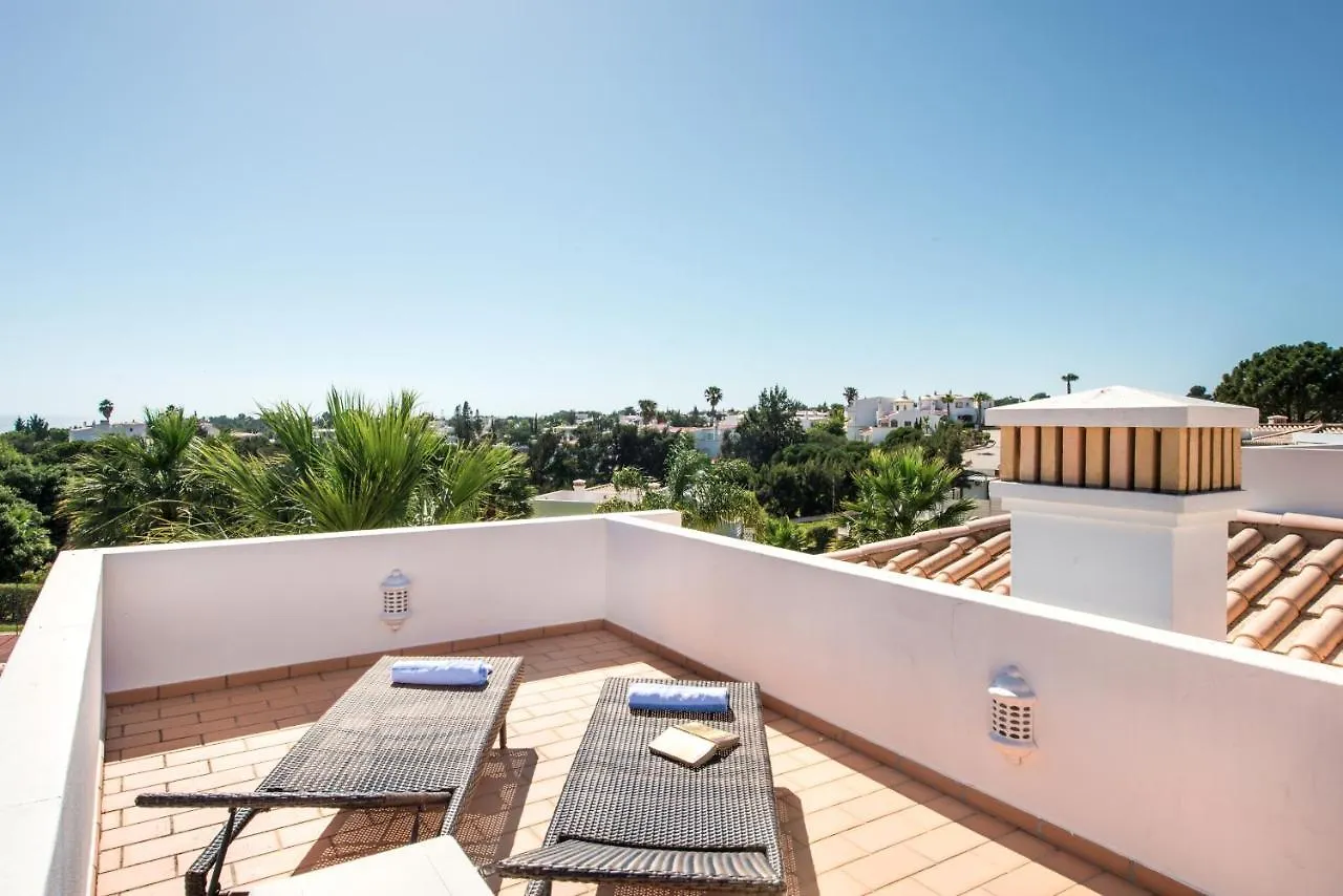 Luxurious First Floor Apartment Sleeps 4 Carvoeiro  Portugal